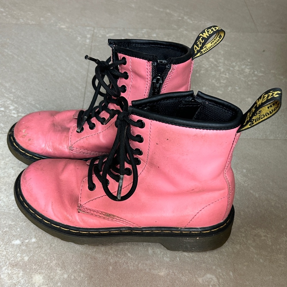 Kids Dr Martens size 1
